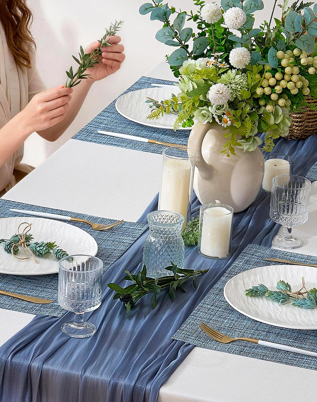 Leetaltree Deep Navy Woven Placemats Set of 6 - Heat Resistant Non-Slip Place mats for Dining Table, Washable Durable PVC Vinyl Woven Table Mats(Deep Navy, 6)