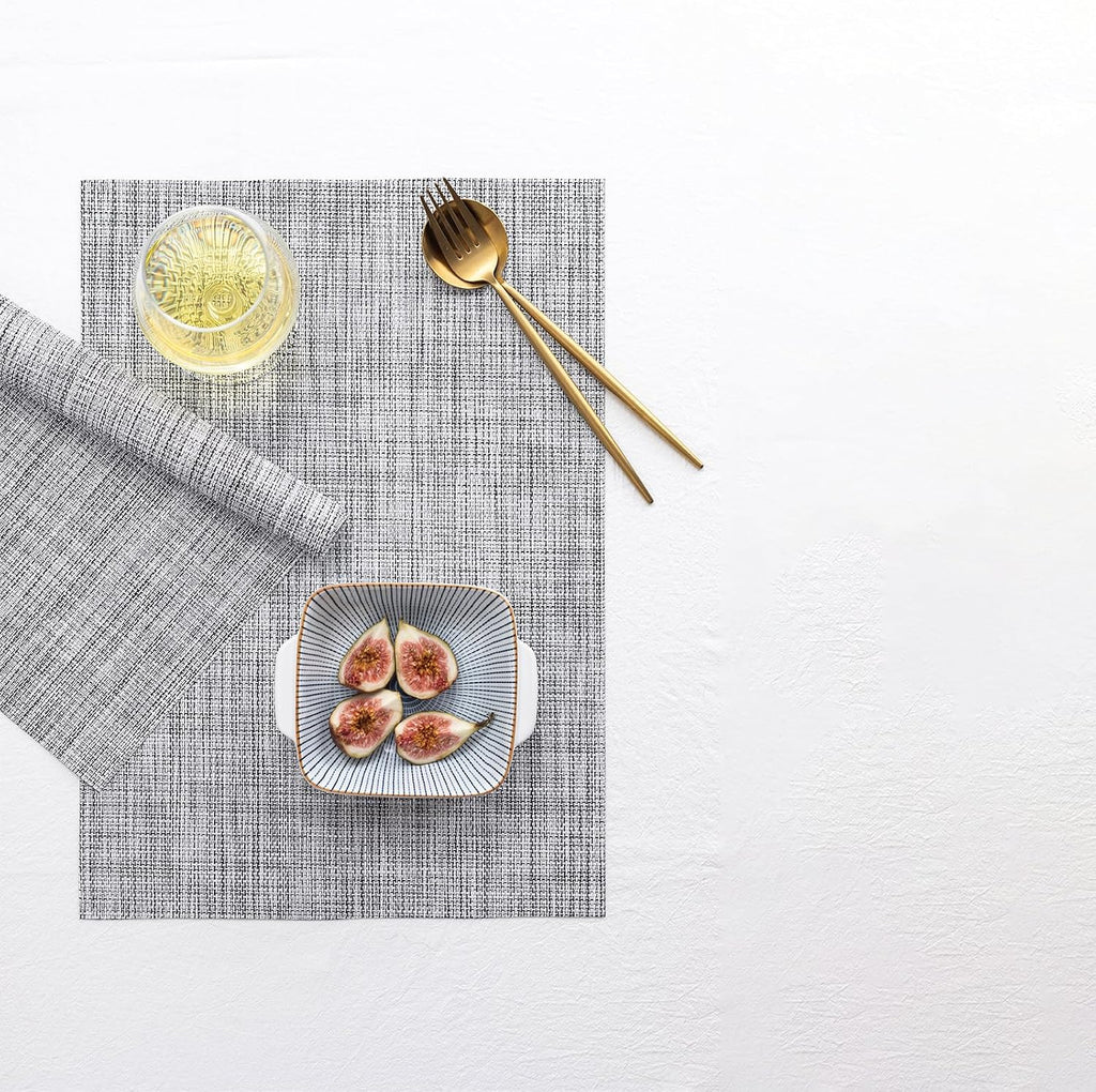 LEXMORE Placemats Set of 4 Vinyl/Plastic Woven Place Mats for Kitchen Table Indoor/Outdoor Washable Placemat Wipeable Dining Table Mats(Gray)