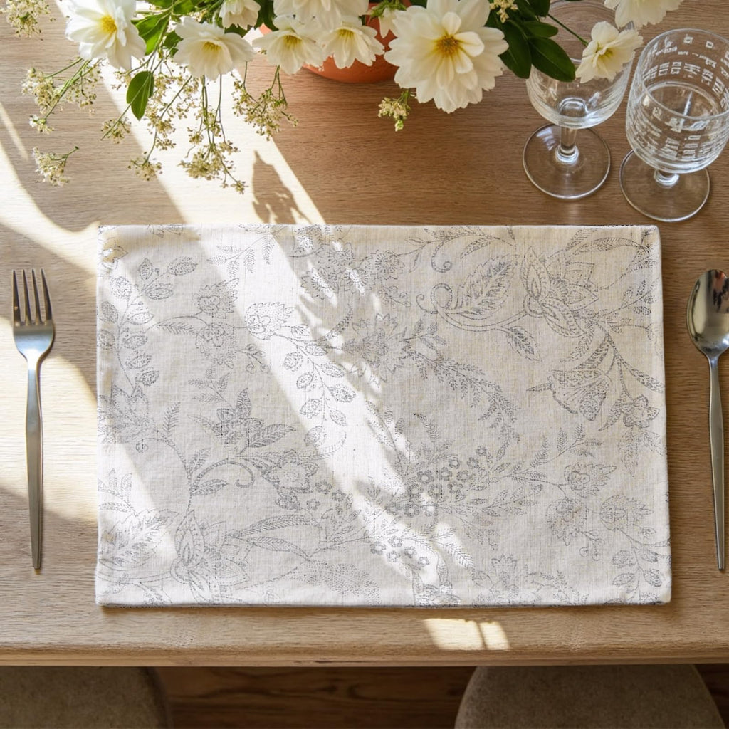 JINCHAN Linen Floral Placemats Set of 4 Farmhouse 13x19 Inch Black