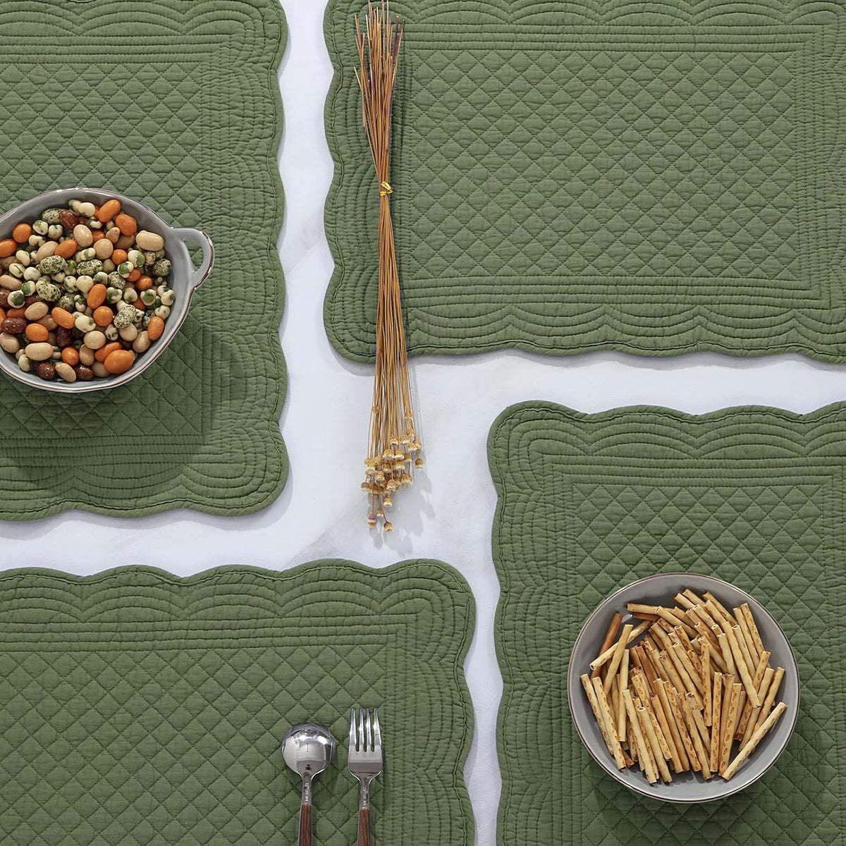 HOMBYS Quilted Placemats Set of 6 Washable-13x18 inches Rectangular Placemats for Kitchen Table-100% Cotton Fabric Rectangular Table Mats, (Emerald Green)