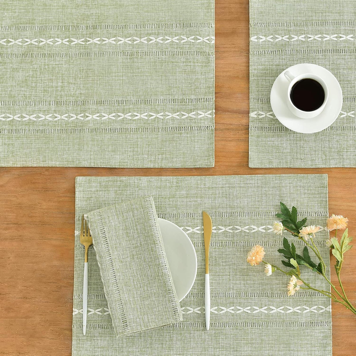Wracra Cotton Linen Place Mats, Sage Green Embroidered Placemats Set of 4