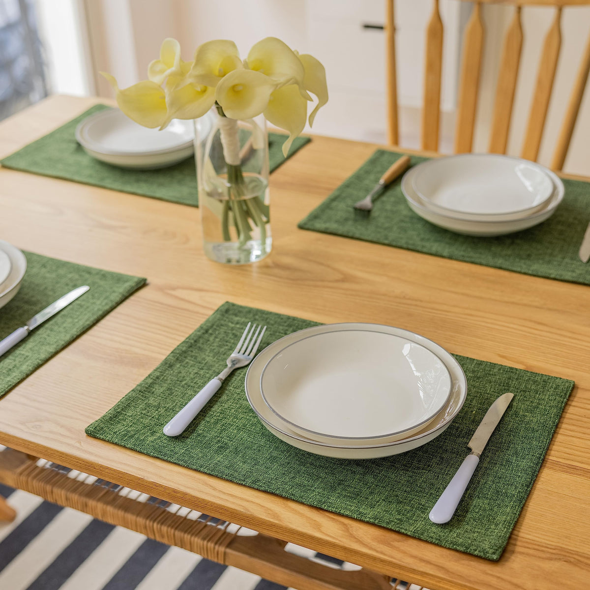Demetex Cloth Placemats Green Set of 4 Vintage Textured Linen Place Mats Heat Resistant Plate Placemat for Kitchen Dinning Table, Green