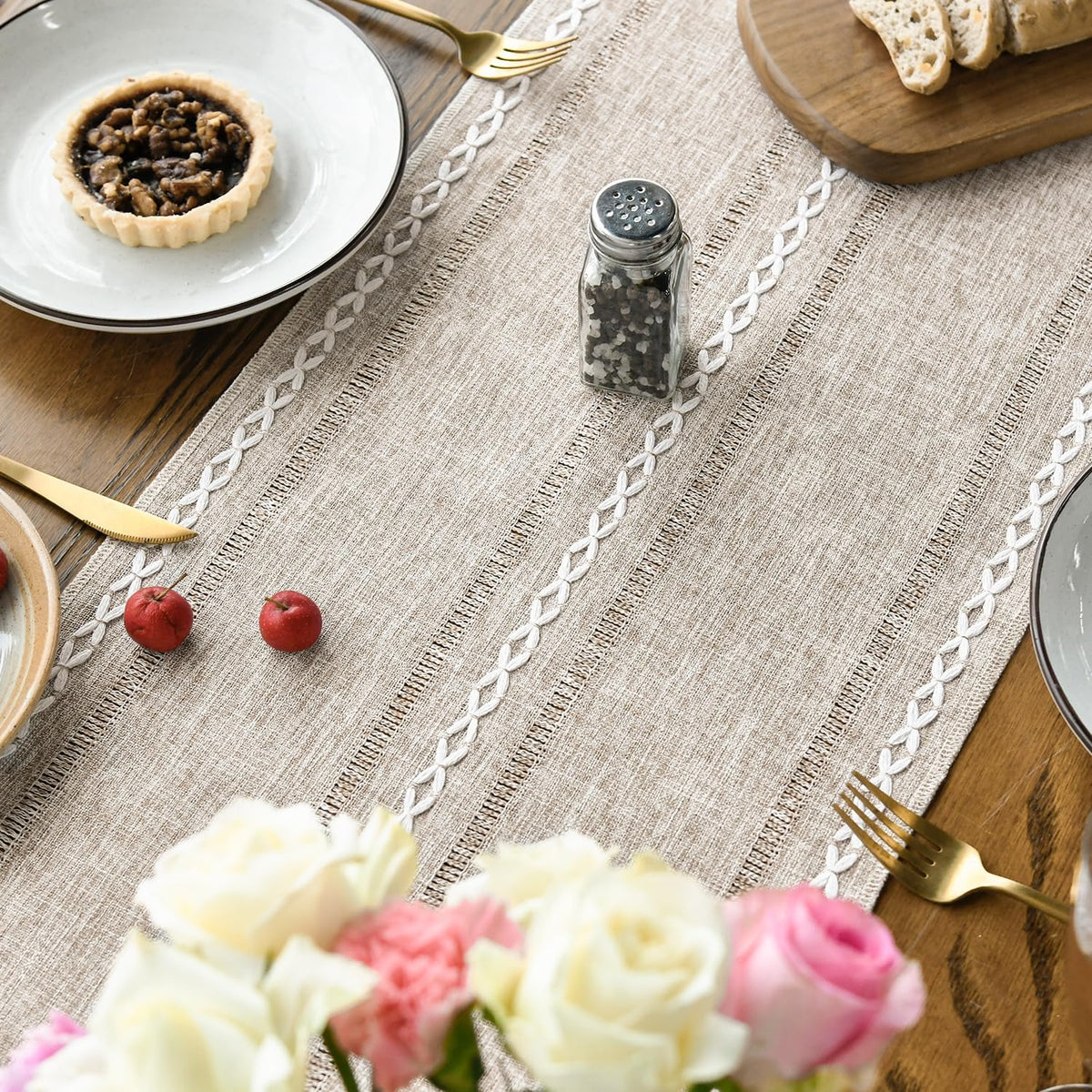 Artoid Mode Brown Rustic Cotton Linen Table Runner, Seasonal Embroidered Hollow Kitchen Dining Table Decoration for Home Party Decor 13x90 Inch